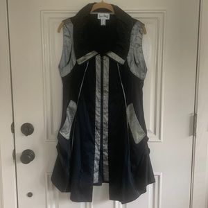 Joseph Ribkoff zip front tunic, with pockets, size 8